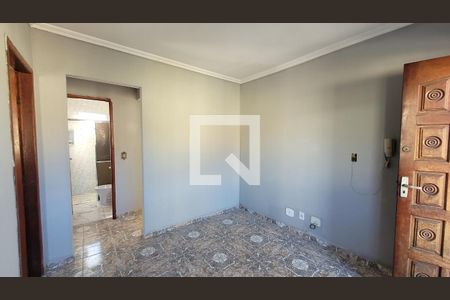 Sala de apartamento para alugar com 2 quartos, 42m² em Vila Ursulina, Itaquaquecetuba