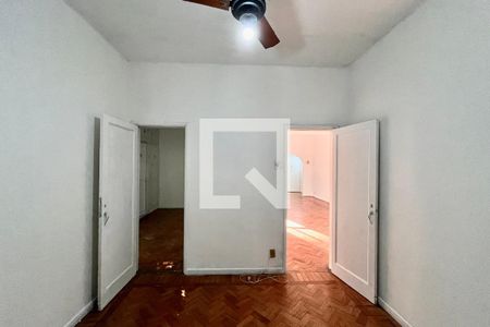 Quarto 1 de apartamento para alugar com 3 quartos, 121m² em Copacabana, Rio de Janeiro