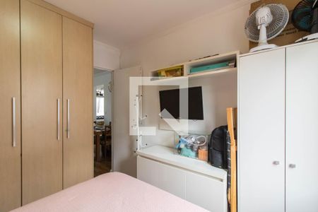 Quarto 1 de apartamento à venda com 2 quartos, 53m² em Jardim Flor da Montanha, Guarulhos