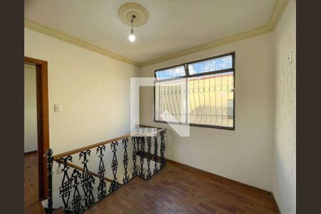 Corredor de apartamento para alugar com 5 quartos, 110m² em Salgado Filho, Belo Horizonte