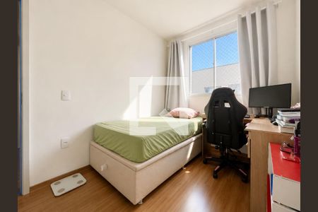 Quarto de apartamento à venda com 2 quartos, 52m² em Buritis, Belo Horizonte