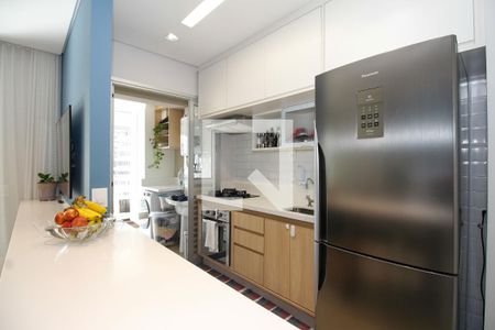 Sala e Cozinha de apartamento à venda com 2 quartos, 69m² em Sumaré, São Paulo
