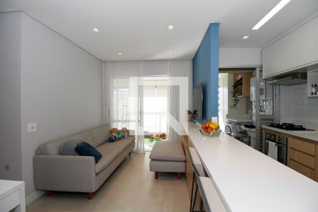 Sala e Cozinha de apartamento à venda com 2 quartos, 69m² em Sumaré, São Paulo