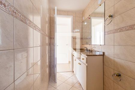 Banheiro Social de apartamento para alugar com 3 quartos, 79m² em Água Verde, Curitiba