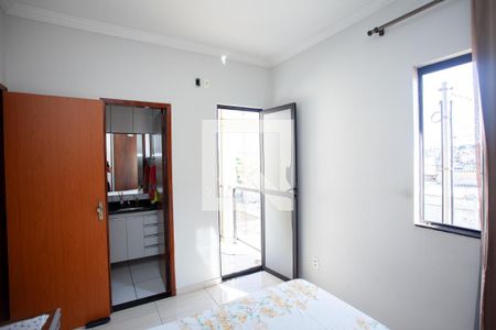 Quarto Suíte de casa à venda com 3 quartos, 80m² em Bairro Tropical, Contagem