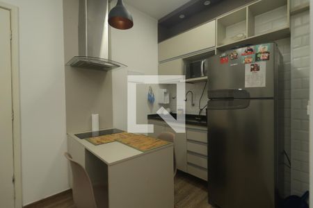 Sala e Cozinha de apartamento à venda com 1 quarto, 26m² em Jardim da Gloria, São Paulo