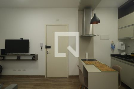 Sala e Cozinha de apartamento à venda com 1 quarto, 26m² em Jardim da Gloria, São Paulo
