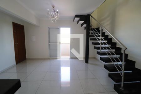 Sala de apartamento para alugar com 3 quartos, 180m² em Patrimônio, Uberlândia