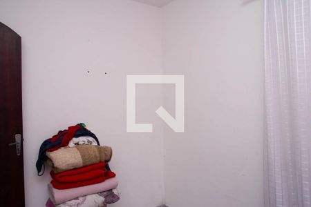 Casa à venda com 3 quartos, 220m² em Jardim Nice, São Paulo