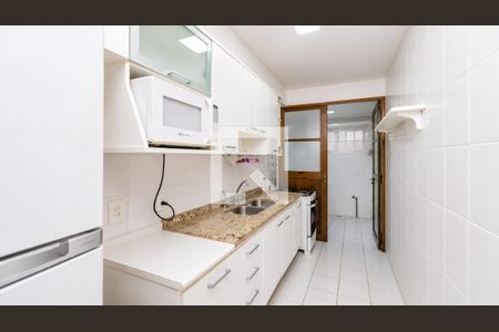 Cozinha de apartamento para alugar com 2 quartos, 76m² em Petrópolis, Porto Alegre