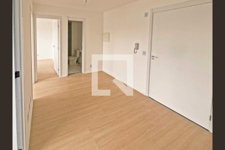Sala e cozinha  de apartamento para alugar com 2 quartos, 28m² em Campo Grande, São Paulo