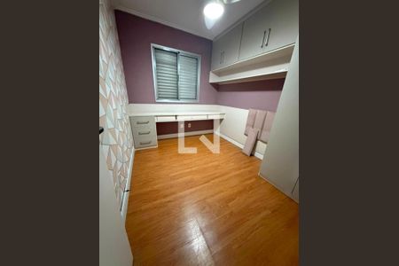 Quarto de apartamento para alugar com 2 quartos, 52m² em Vila Antonieta, São Paulo