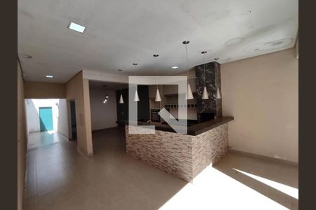 Cozinha de casa para alugar com 3 quartos, 220m² em Laranjeiras, Uberlândia