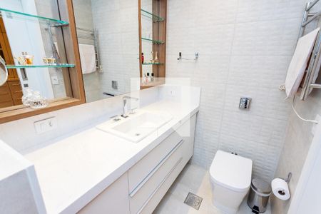 Banheiro da Suíte de apartamento à venda com 4 quartos, 167m² em Bigorrilho, Curitiba