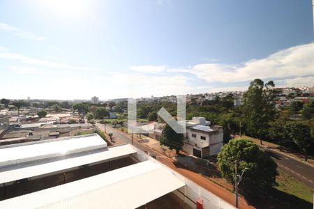 Vista da Sacada de apartamento para alugar com 2 quartos, 54m² em Jaraguá, Uberlândia