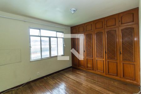 Quarto 1 de casa para alugar com 3 quartos, 320m² em Padre Miguel, Rio de Janeiro