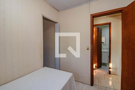 Quarto 1 de casa para alugar com 3 quartos, 150m² em Jardim Sabará, Porto Alegre