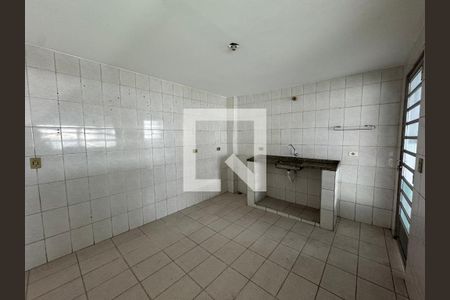 Cozinha de casa para alugar com 2 quartos, 140m² em Bussocaba, Osasco