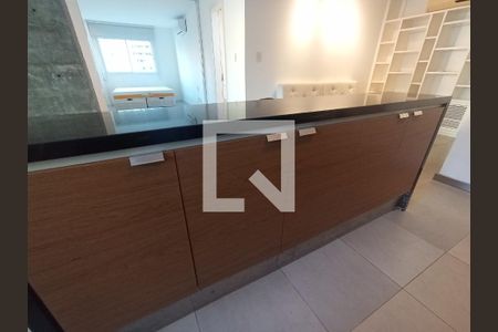 Cozinha de apartamento à venda com 2 quartos, 64m² em Barra da Tijuca, Rio de Janeiro