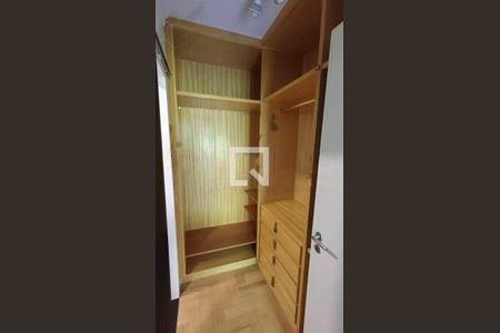 Casa à venda com 4 quartos, 480m² em Vila Campo Grande, São Paulo