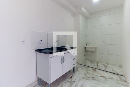 Cozinha de apartamento para alugar com 2 quartos, 35m² em Cidade São Mateus, São Paulo