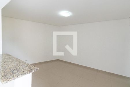 Sala  de casa para alugar com 2 quartos, 90m² em Cidade Domitila, São Paulo