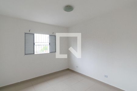 Quarto 1 de casa para alugar com 2 quartos, 90m² em Cidade Domitila, São Paulo