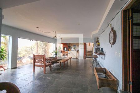 Casa à venda com 4 quartos, 407m² em Buritis, Belo Horizonte