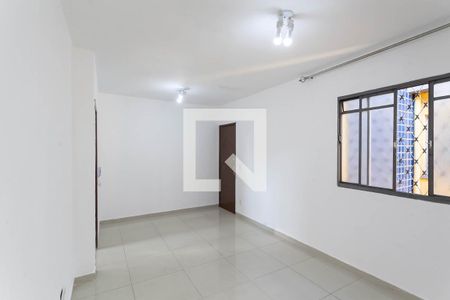 Sala de apartamento para alugar com 3 quartos, 59m² em Padre Eustáquio, Belo Horizonte