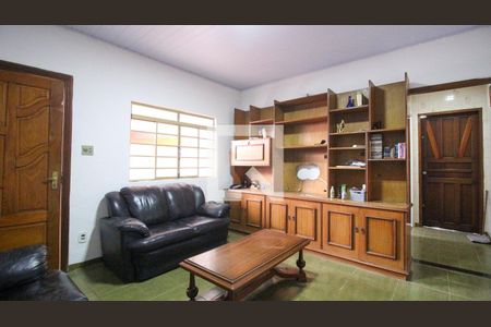 Casa à venda com 2 quartos, 240m² em Vila Ema, São Paulo