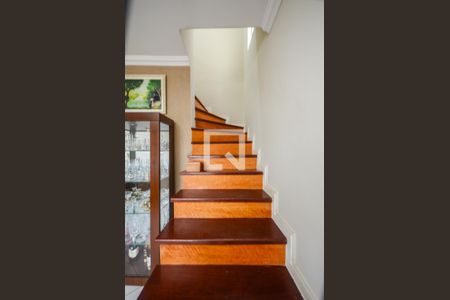 Escada de casa à venda com 3 quartos, 120m² em Parque Nações Unidas, São Paulo