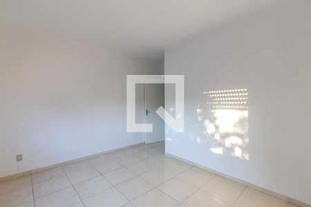 Quarto 1 de apartamento para alugar com 2 quartos, 65m² em Nonoai, Porto Alegre