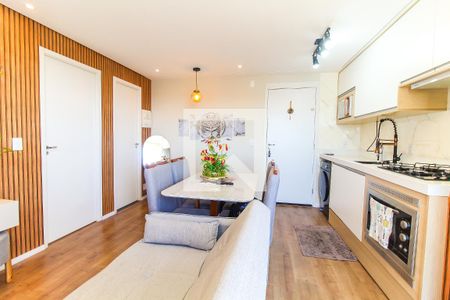 Sala/Cozinha de apartamento para alugar com 1 quarto, 30m² em Cidade Antônio Estêvão de Carvalho, São Paulo