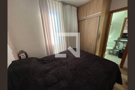 Quarto de casa à venda com 3 quartos, 202m² em Candelária, Belo Horizonte