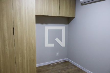 Quarto 2 de apartamento para alugar com 2 quartos, 38m² em Centro, Osasco