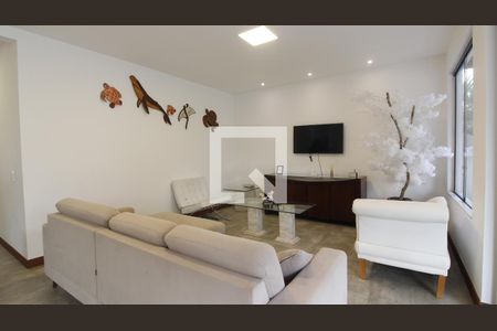 Sala de casa de condomínio para alugar com 4 quartos, 200m² em Bosque do Peró, Cabo Frio
