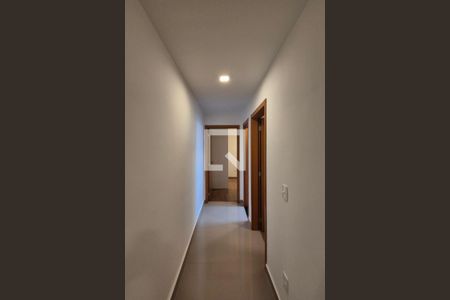 Corredor  de apartamento para alugar com 2 quartos, 48m² em Vila Satúrnia, Campinas