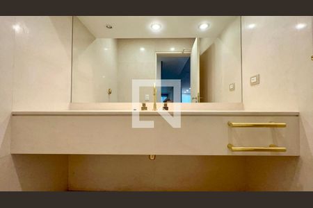 Lavabo de apartamento à venda com 3 quartos, 355m² em Cerqueira César, São Paulo
