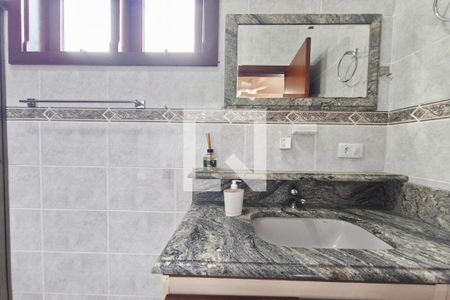 Banheiro Suíte de casa à venda com 3 quartos, 420m² em Vila Joaquim Inacio, Campinas