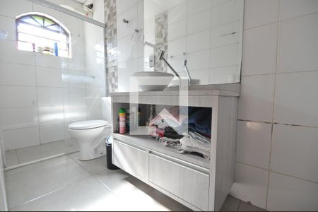 Banheiro do Quarto Suíte de casa à venda com 3 quartos, 156m² em Horto Florestal, São Paulo
