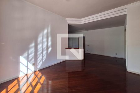 Sala 1 de casa de condomínio à venda com 5 quartos, 350m² em Itaipu, Niterói