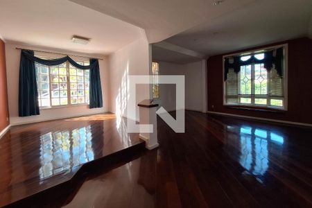 Sala 1 de casa de condomínio à venda com 5 quartos, 350m² em Itaipu, Niterói