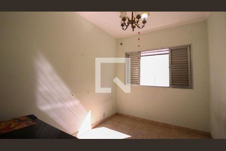 Quarto 1 de casa para alugar com 4 quartos, 190m² em Jardim Avelino, São Paulo