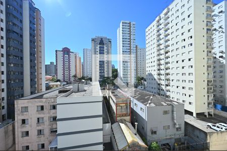 Vista do Quarto 1 de apartamento para alugar com 2 quartos, 65m² em Parque Imperial, São Paulo