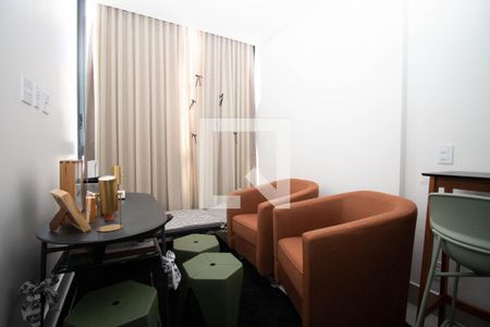 Sala de apartamento para alugar com 1 quarto, 40m² em Sqn 402, Brasília
