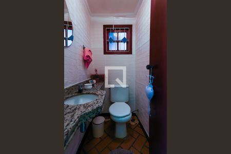 lavabo de casa para alugar com 3 quartos, 167m² em Vila Suzana, São Paulo