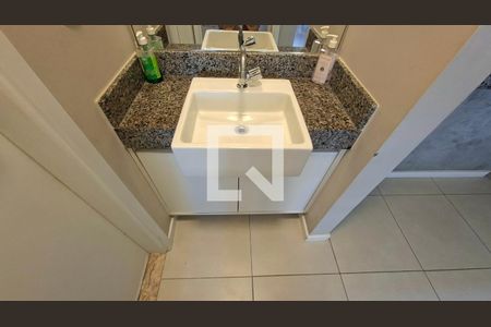 Banheiro _ lavabo  de apartamento para alugar com 1 quarto, 50m² em Ondina, Salvador