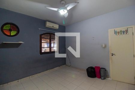 Quarto 1 de casa à venda com 2 quartos, 143m² em Barreto, Niterói