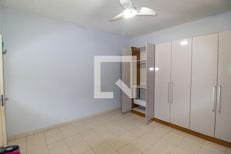 Quarto 1 de casa à venda com 2 quartos, 143m² em Barreto, Niterói