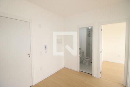 Sala / Cozinha de apartamento para alugar com 2 quartos, 28m² em Vila Santana, São Paulo